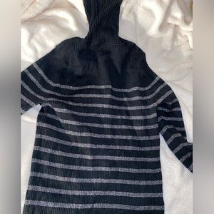 ralph lauren | black striped turtleneck | size small
